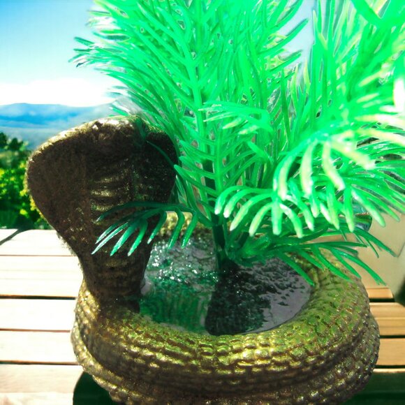 Aquarium Decoration - Gold Cobra Snake with Green Bushy Plant. - Picture 3 of 6